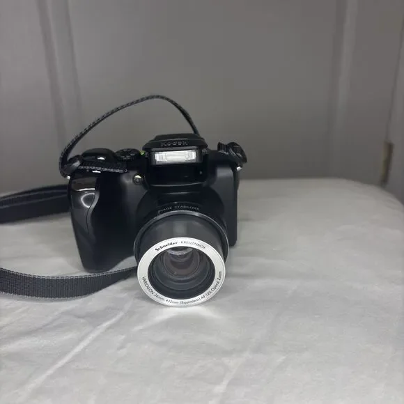 Kodak Easyshare Z712 IS Black 12x Optical Zoom 7.1 MP Digital Camera Y2K W/SD - Picture 8 of 16
